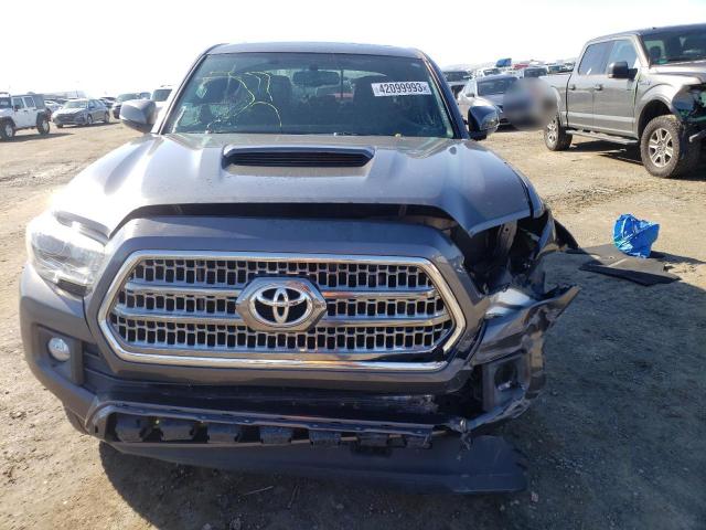 Photo 4 VIN: 3TMBZ5DNXHM011355 - TOYOTA TACOMA DOU 