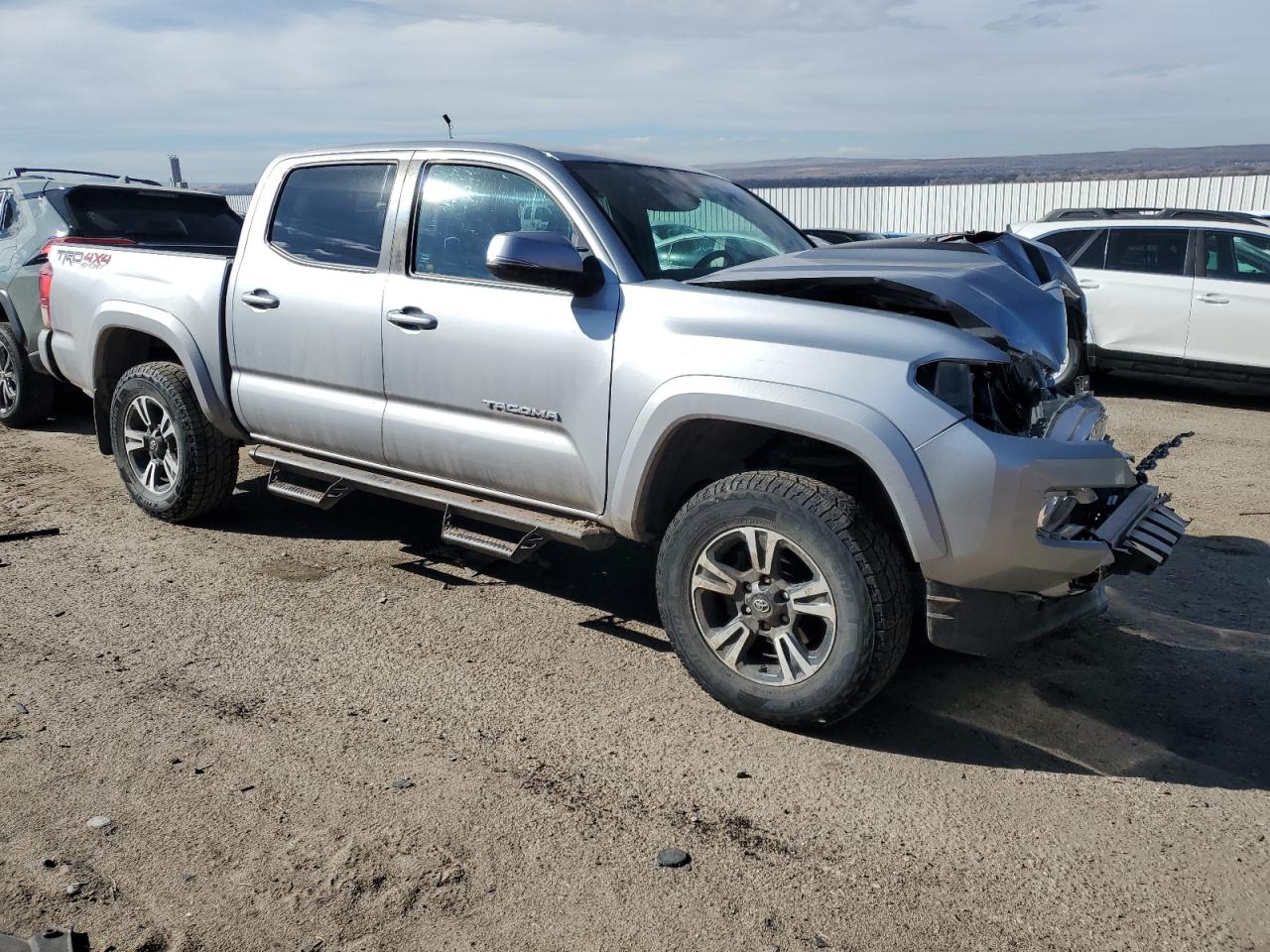 Photo 3 VIN: 3TMCZ5AN0KM212987 - TOYOTA TACOMA 