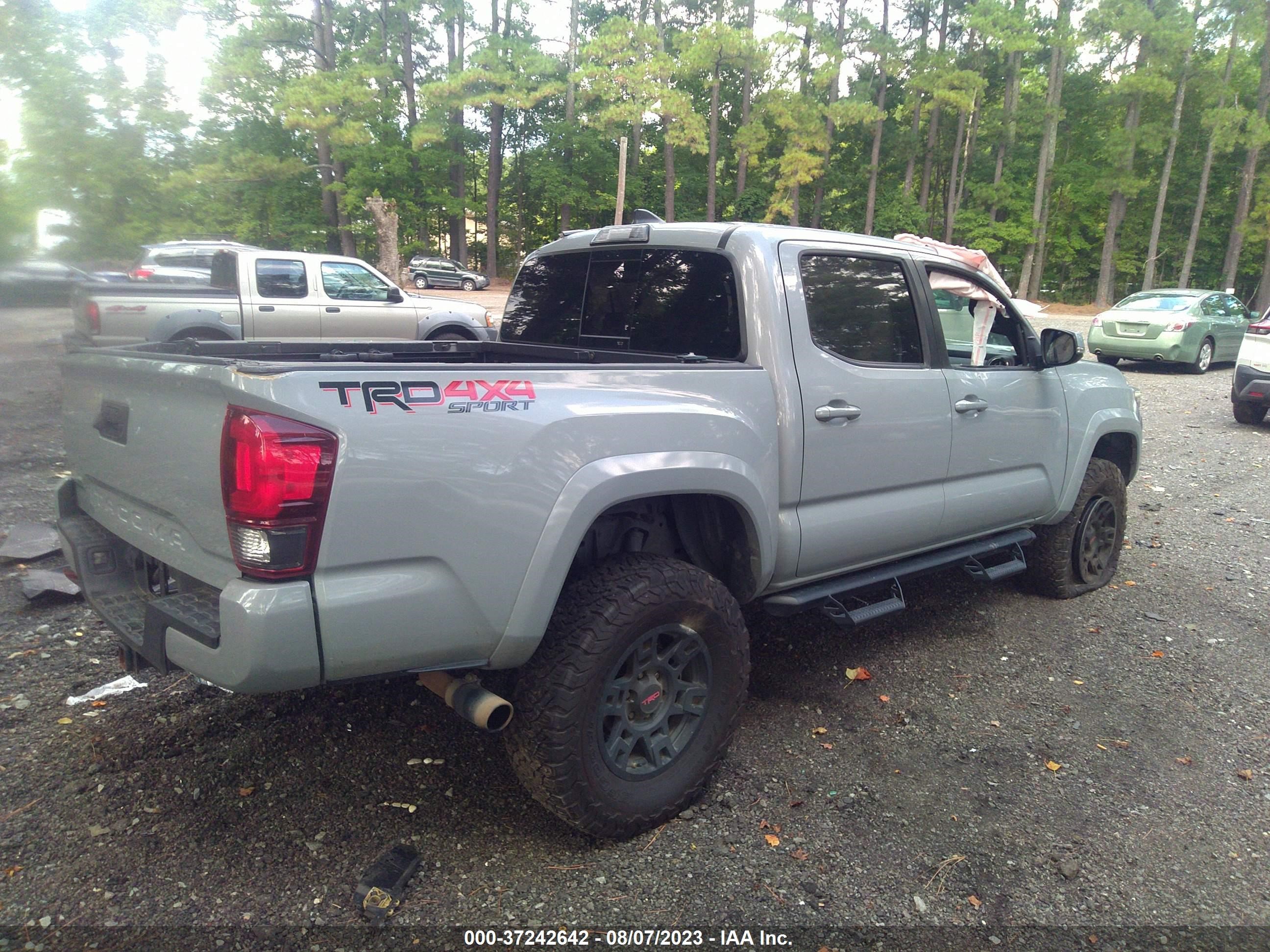 Photo 3 VIN: 3TMCZ5AN0KM216148 - TOYOTA TACOMA 