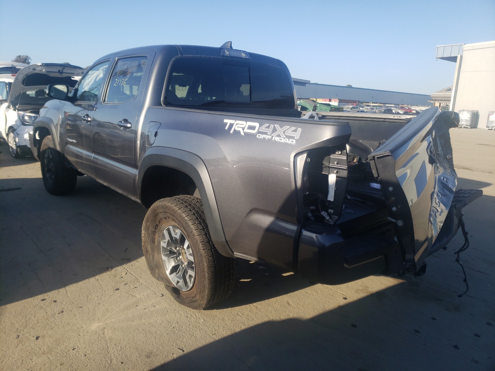 Photo 2 VIN: 3TMCZ5AN0KM246878 - TOYOTA TACOMA DOU 