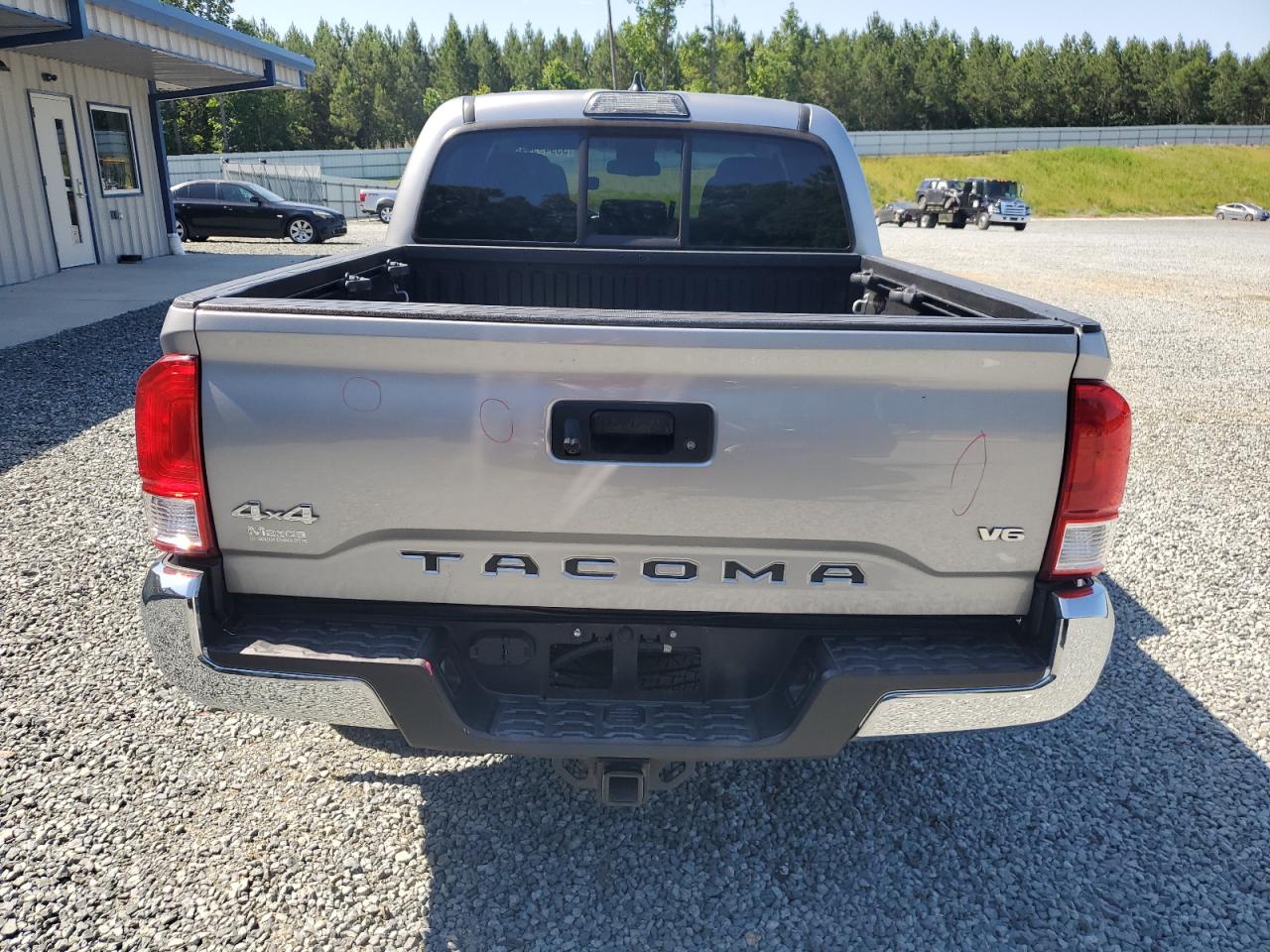 Photo 5 VIN: 3TMCZ5AN1HM057357 - TOYOTA TACOMA 