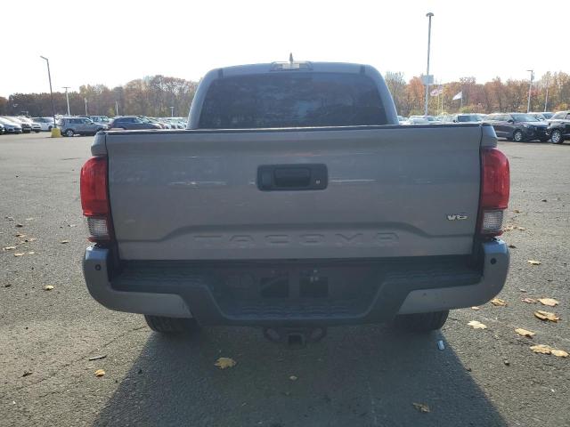 Photo 5 VIN: 3TMCZ5AN1JM126196 - TOYOTA TACOMA DOU 