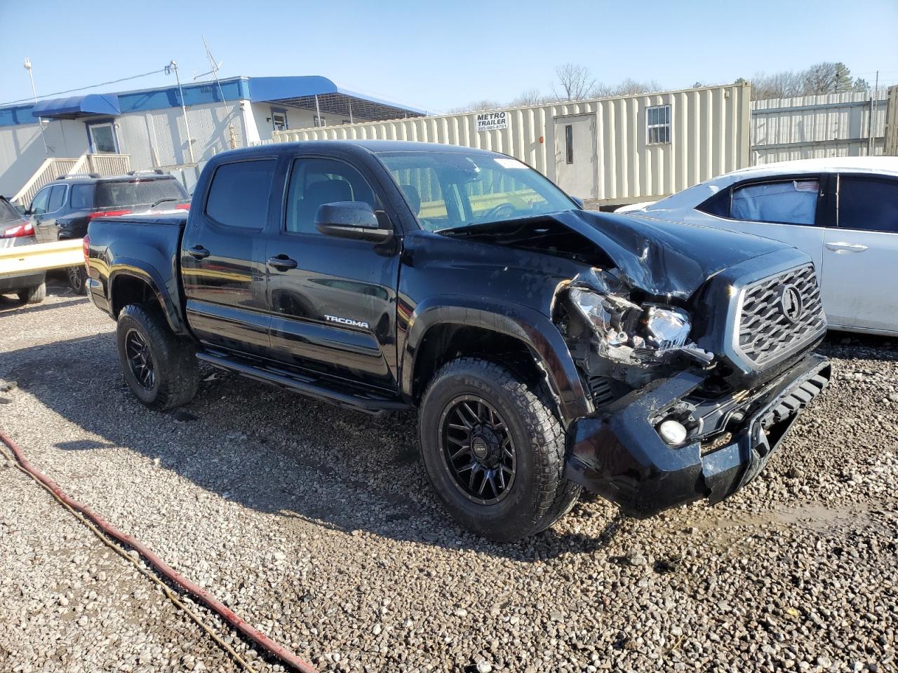 Photo 3 VIN: 3TMCZ5AN1JM142981 - TOYOTA TACOMA 