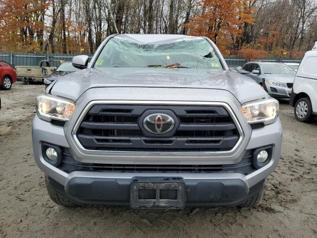 Photo 4 VIN: 3TMCZ5AN1JM188777 - TOYOTA TACOMA DOU 