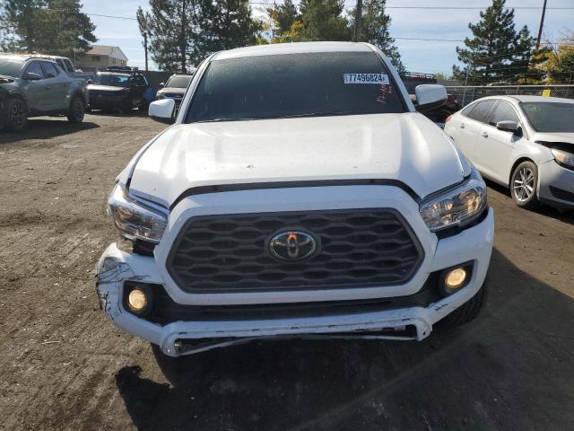 Photo 4 VIN: 3TMCZ5AN1NM475008 - TOYOTA TACOMA DOU 