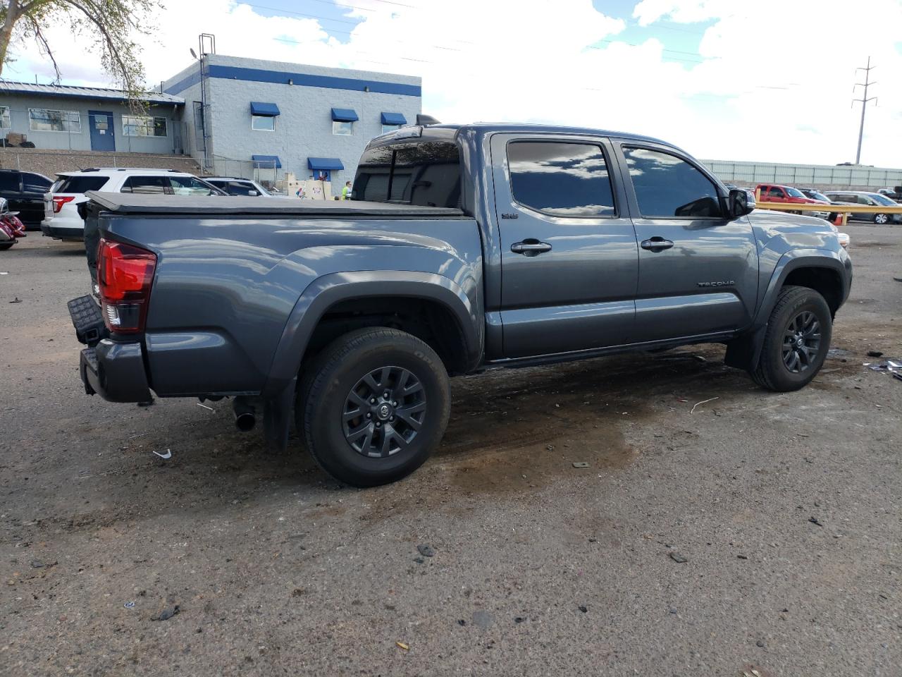 Photo 2 VIN: 3TMCZ5AN1NM514115 - TOYOTA TACOMA 