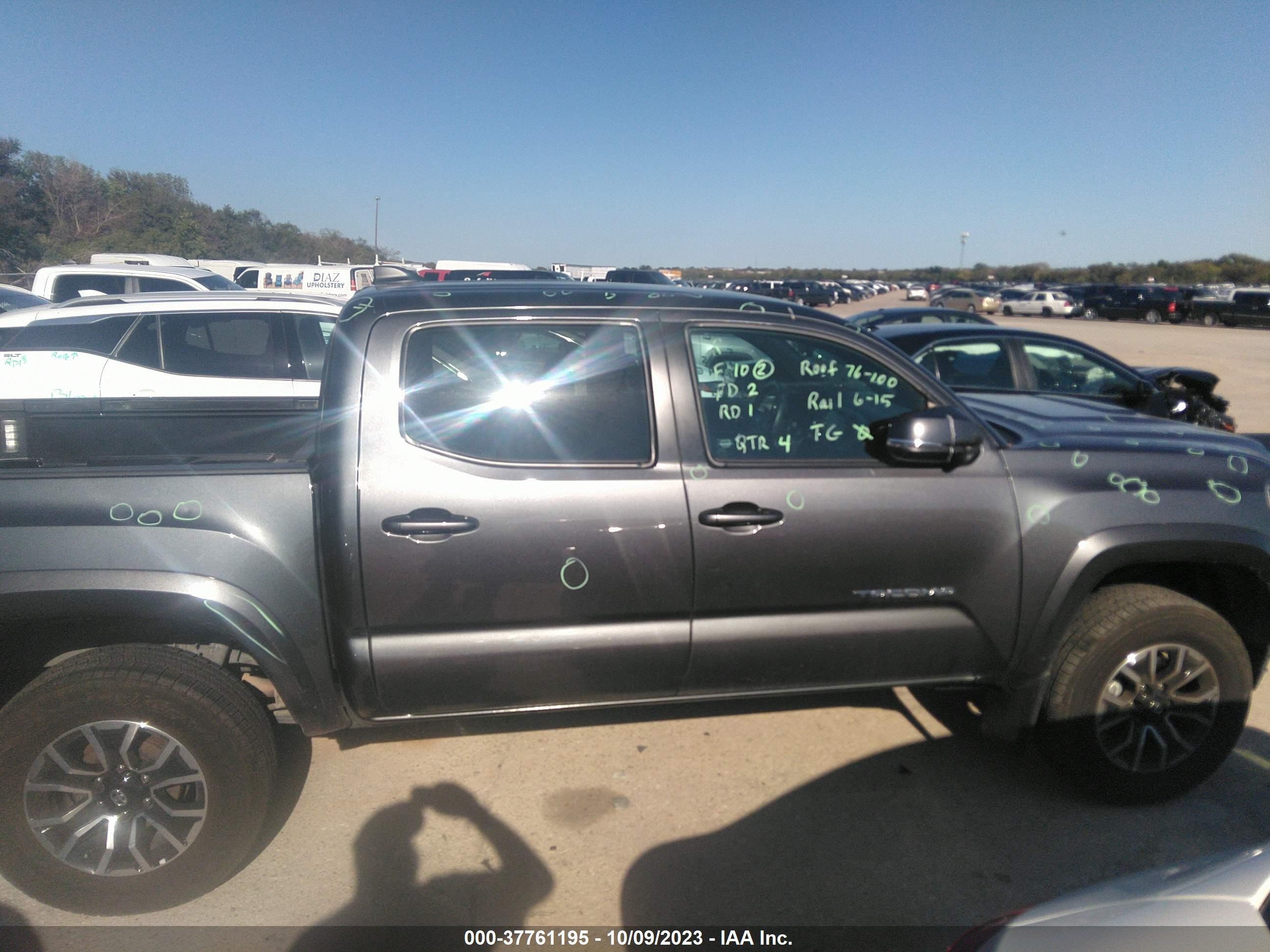 Photo 12 VIN: 3TMCZ5AN1PM541835 - TOYOTA TACOMA 