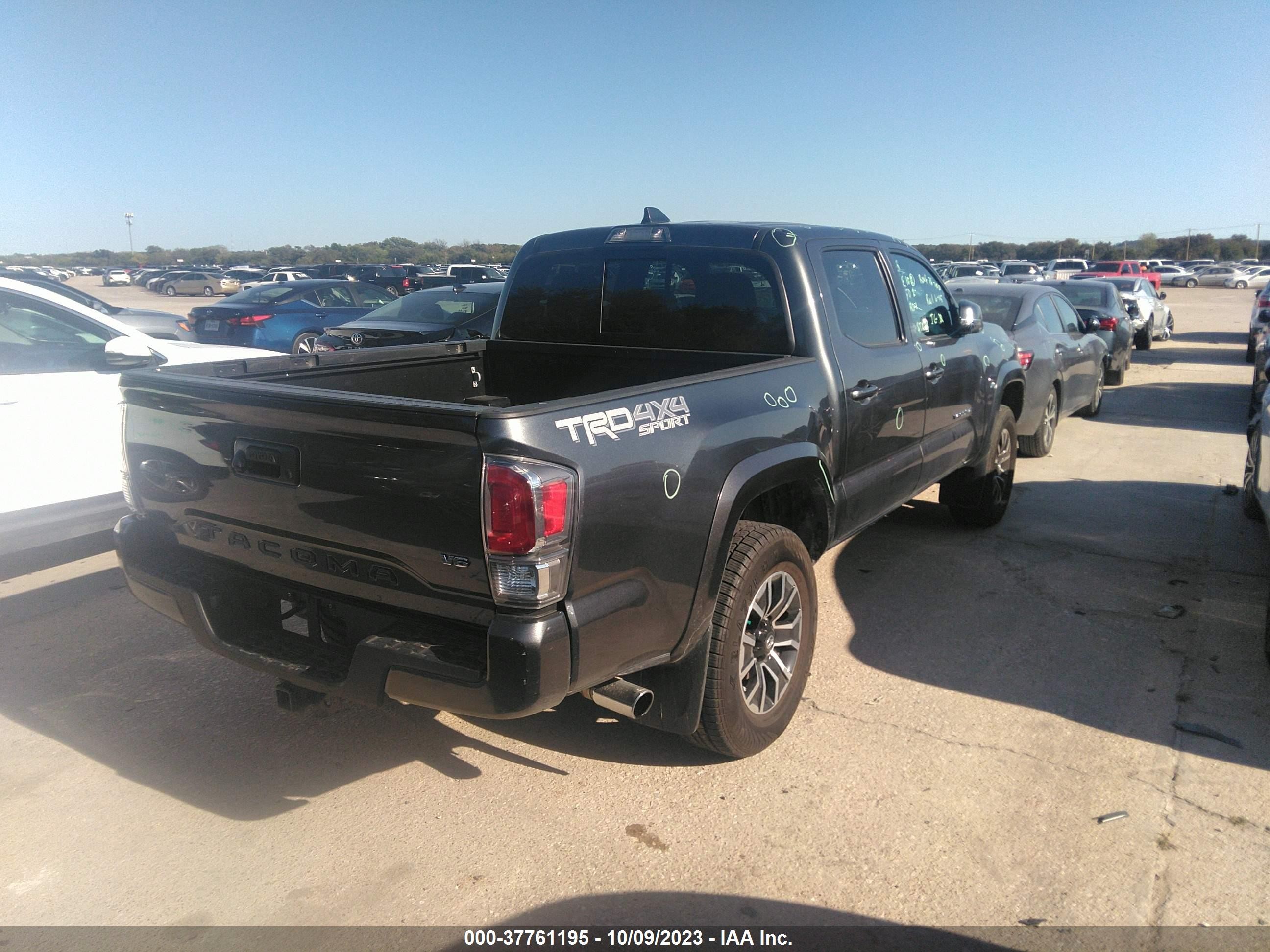 Photo 3 VIN: 3TMCZ5AN1PM541835 - TOYOTA TACOMA 