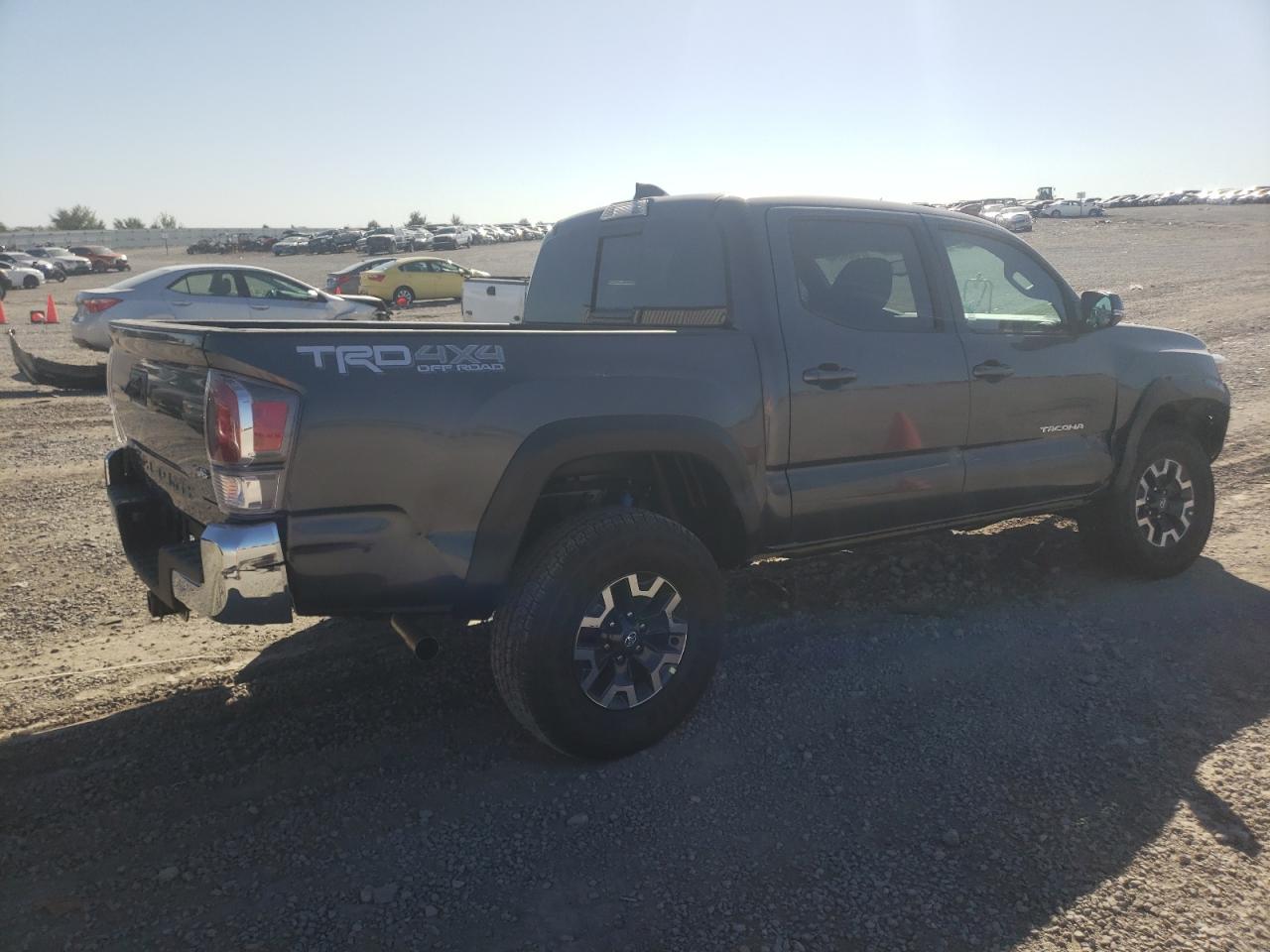 Photo 2 VIN: 3TMCZ5AN1PM624388 - TOYOTA TACOMA 