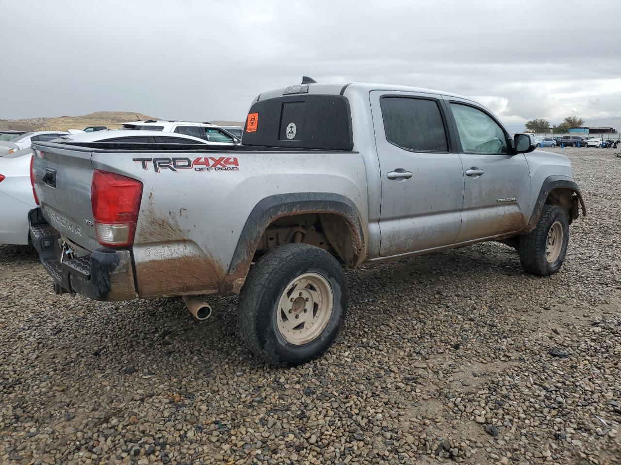 Photo 2 VIN: 3TMCZ5AN2HM064317 - TOYOTA TACOMA 