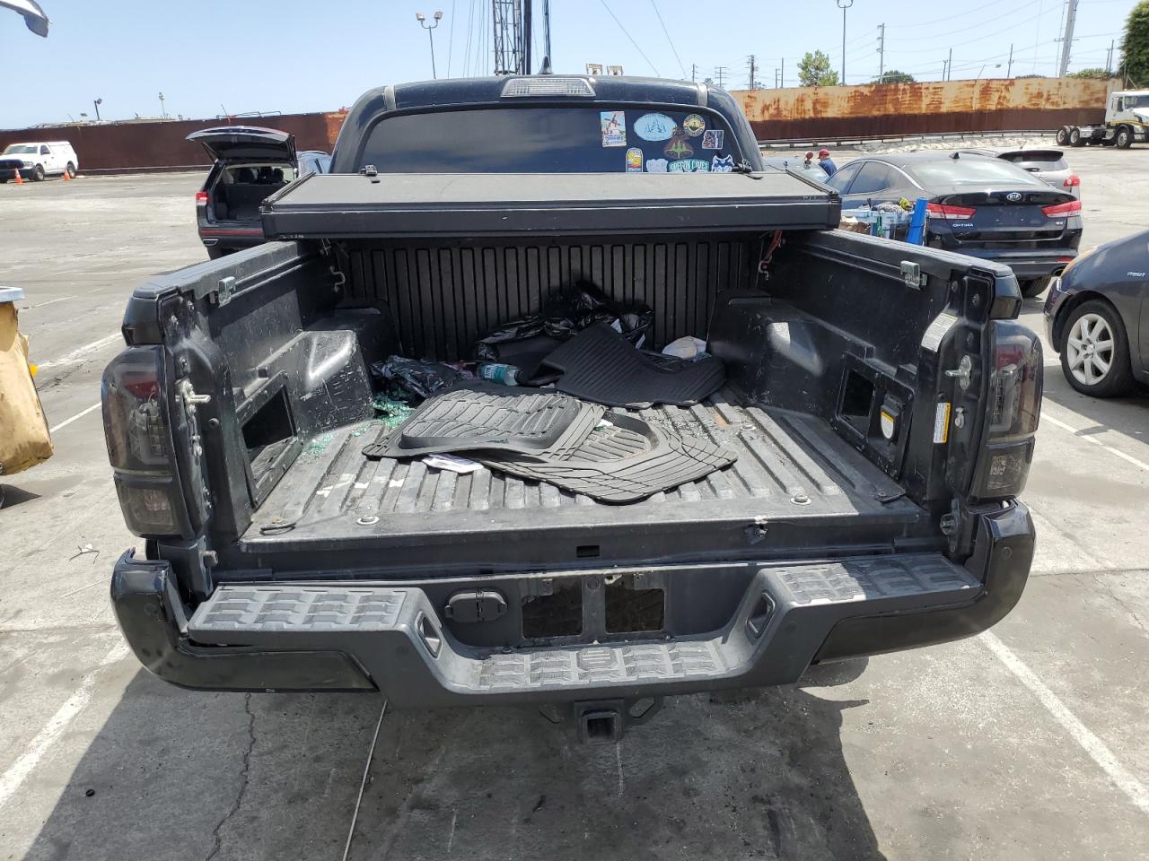 Photo 5 VIN: 3TMCZ5AN2HM075463 - TOYOTA TACOMA 