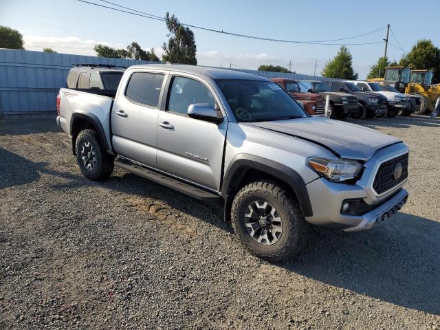 Photo 3 VIN: 3TMCZ5AN2JM124604 - TOYOTA TACOMA DOU 