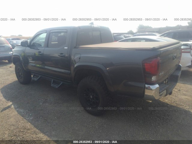 Photo 2 VIN: 3TMCZ5AN2KM190541 - TOYOTA TACOMA 4WD 