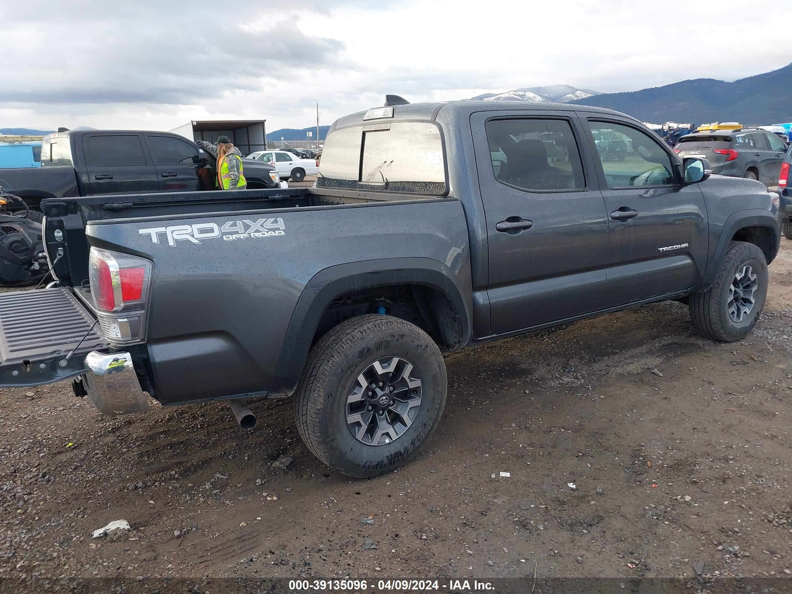 Photo 3 VIN: 3TMCZ5AN2NM502720 - TOYOTA TACOMA 