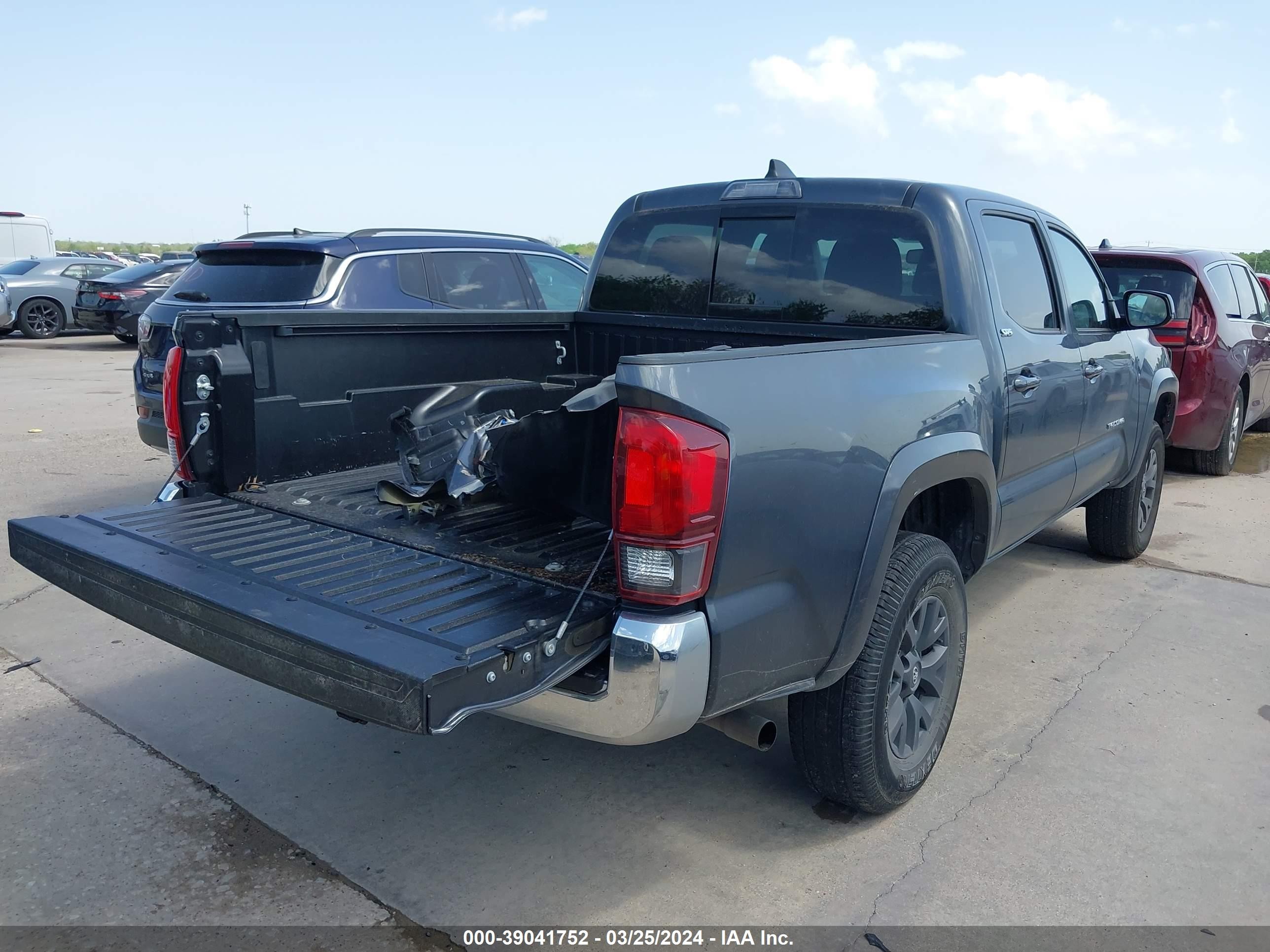 Photo 3 VIN: 3TMCZ5AN2PM543531 - TOYOTA TACOMA 