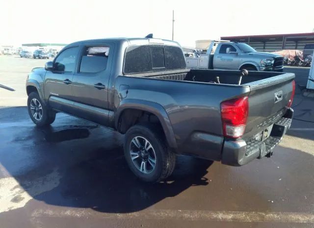 Photo 2 VIN: 3TMCZ5AN3KM256935 - TOYOTA TACOMA 4WD 