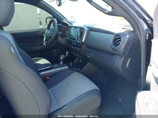 Photo 4 VIN: 3TMCZ5AN3PM559270 - TOYOTA TACOMA 