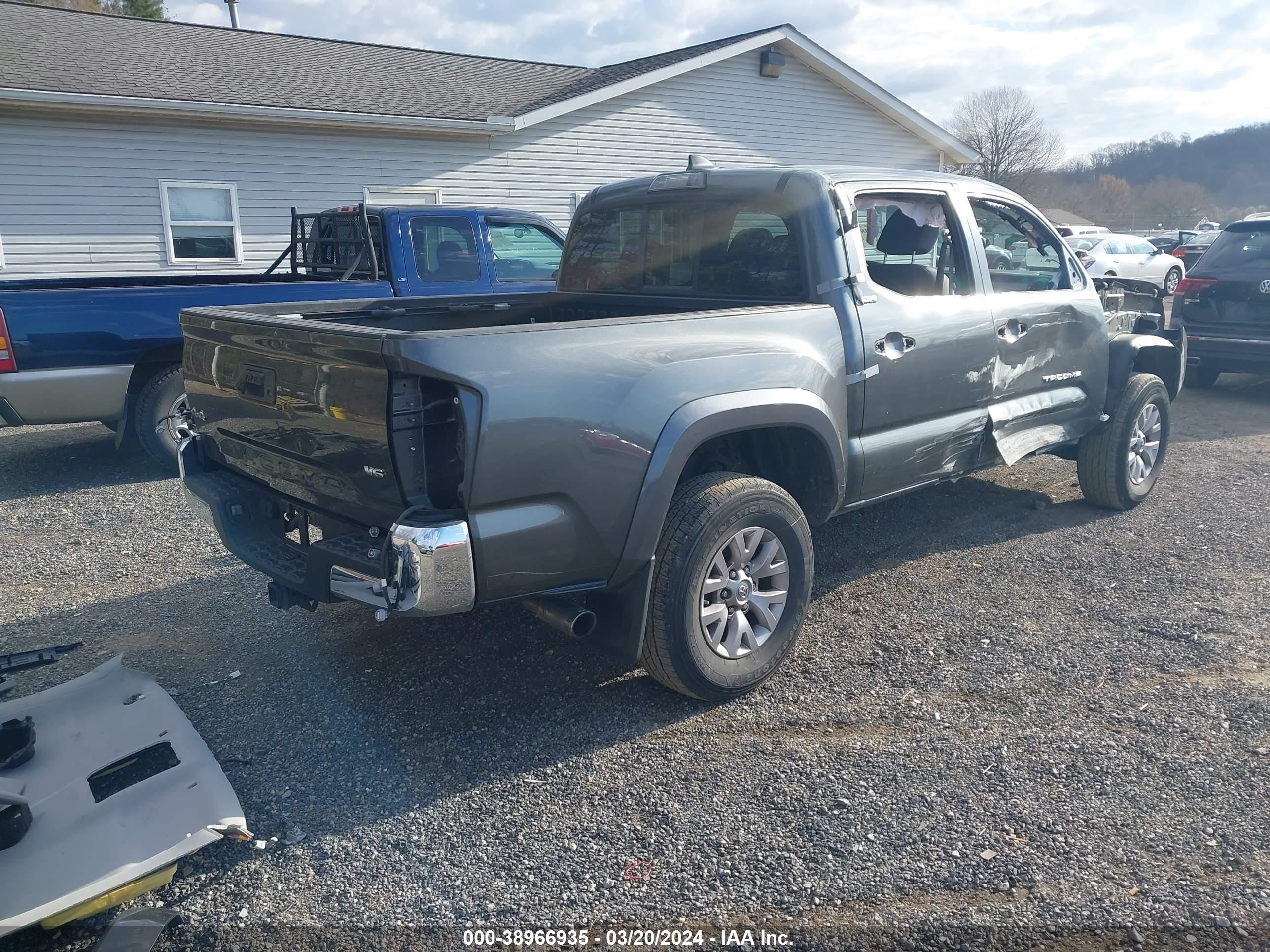 Photo 3 VIN: 3TMCZ5AN4GM031298 - TOYOTA TACOMA 