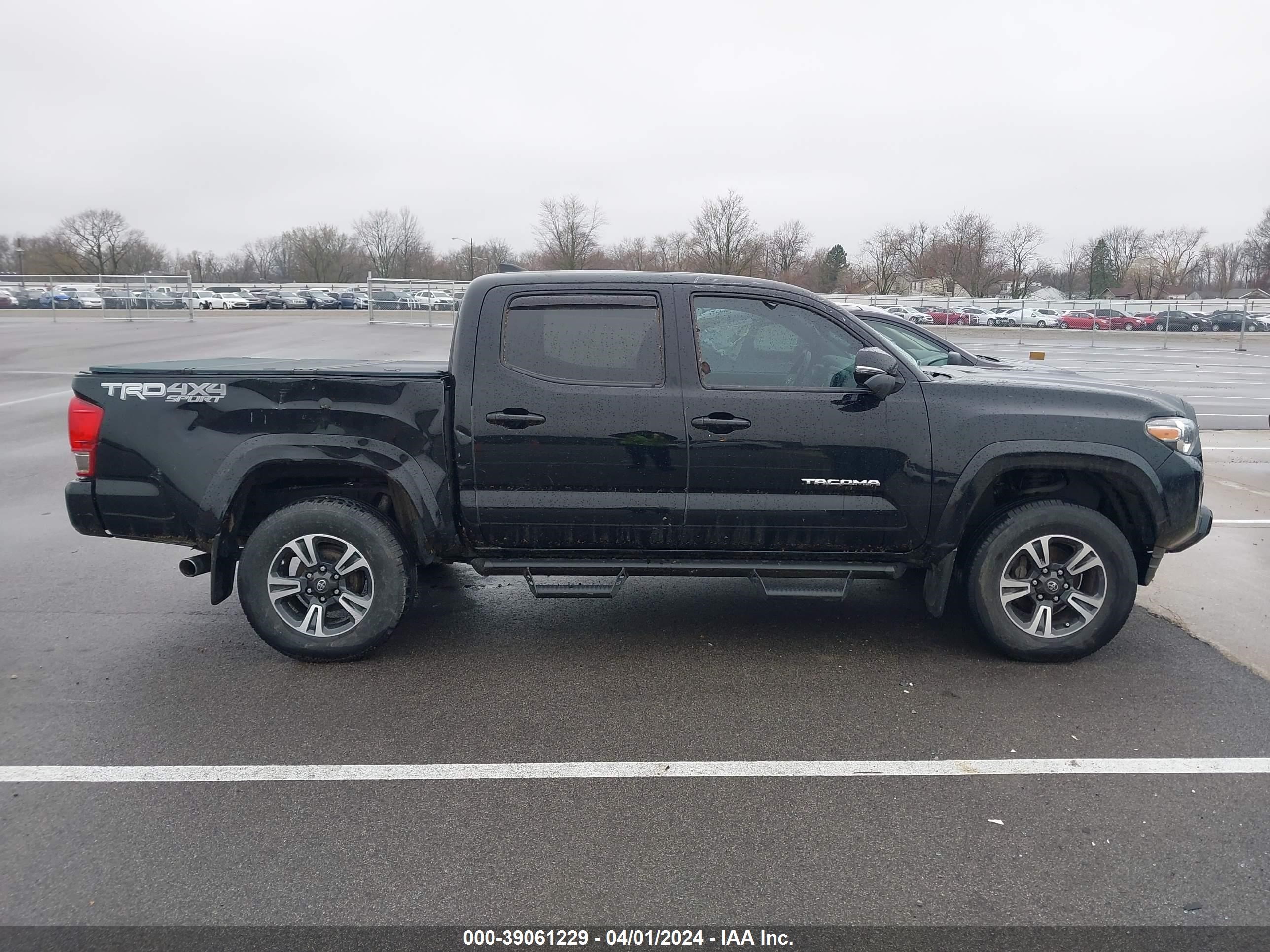 Photo 12 VIN: 3TMCZ5AN4HM062682 - TOYOTA TACOMA 