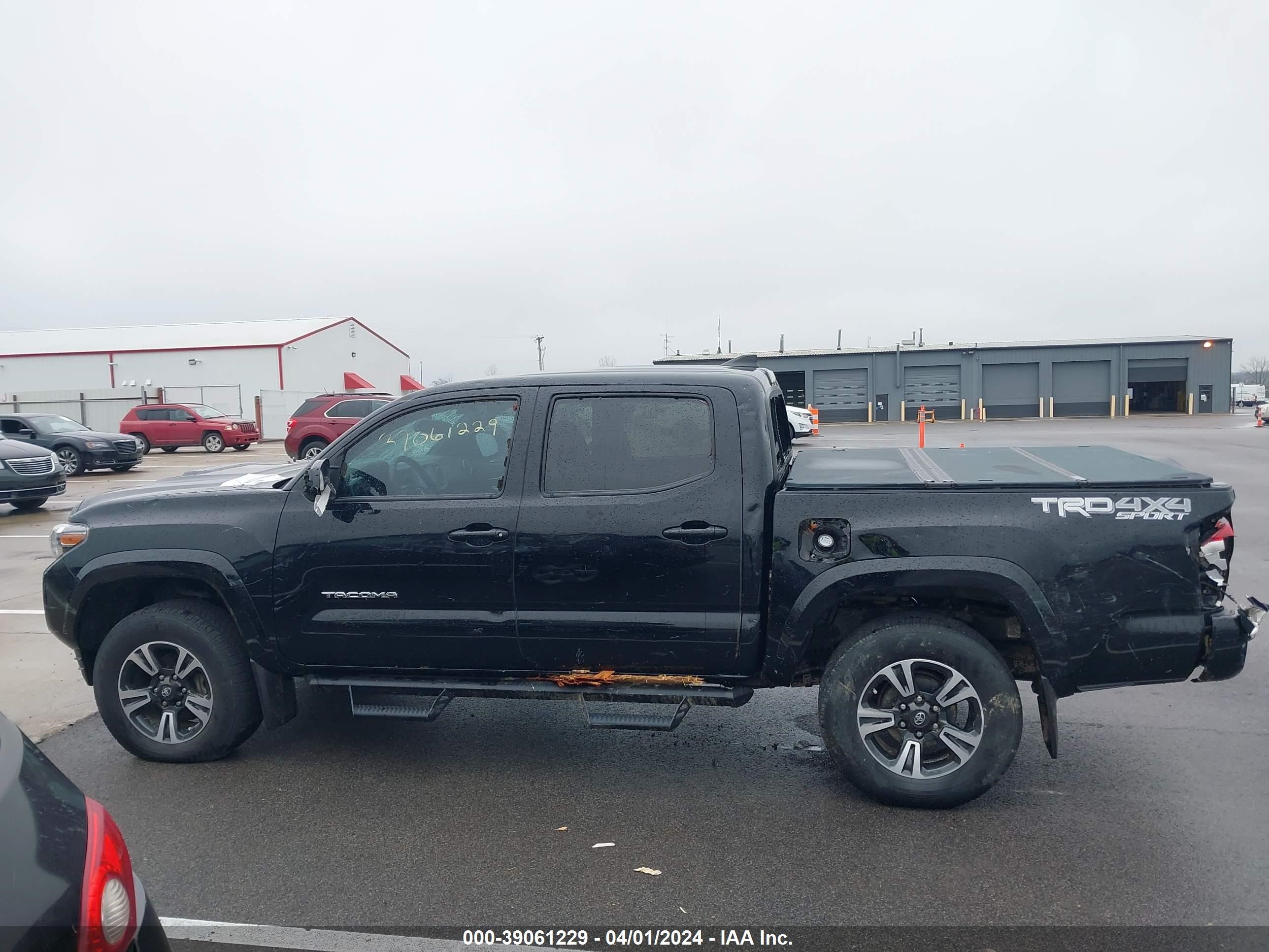 Photo 13 VIN: 3TMCZ5AN4HM062682 - TOYOTA TACOMA 