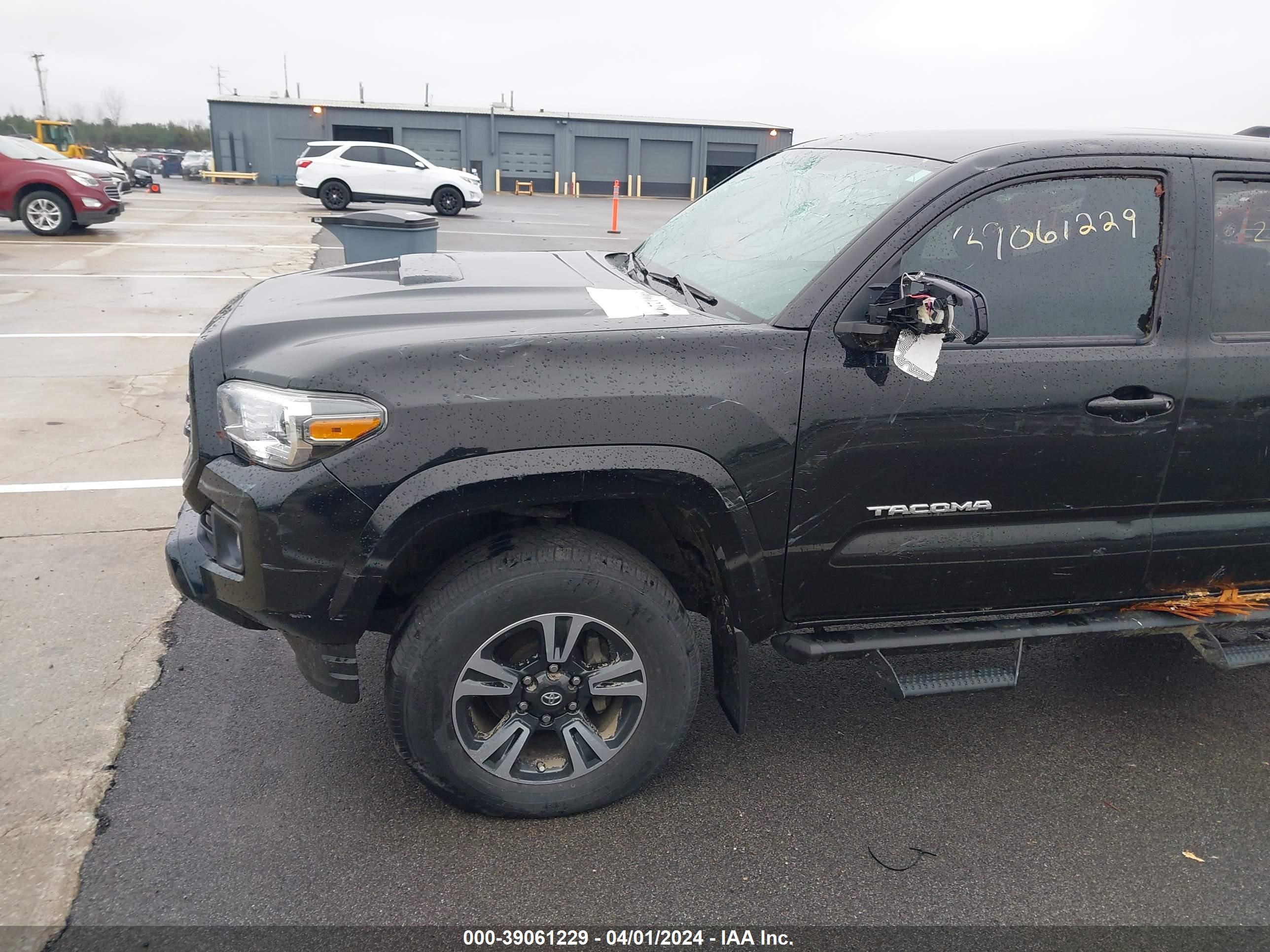 Photo 18 VIN: 3TMCZ5AN4HM062682 - TOYOTA TACOMA 