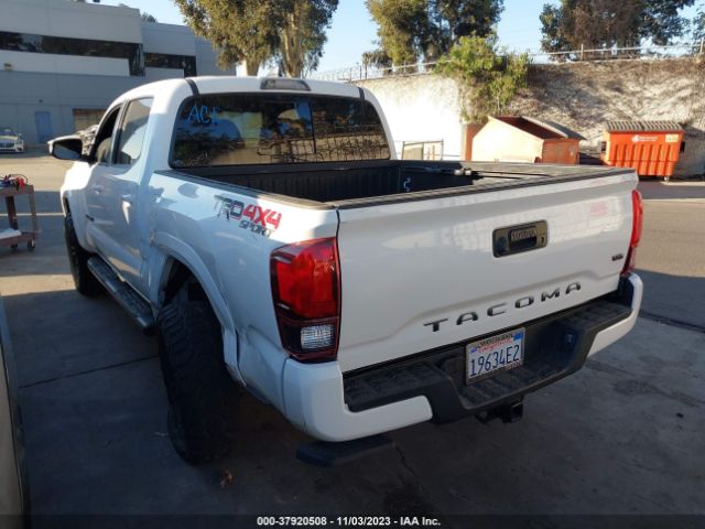 Photo 2 VIN: 3TMCZ5AN4HM070216 - TOYOTA TACOMA 