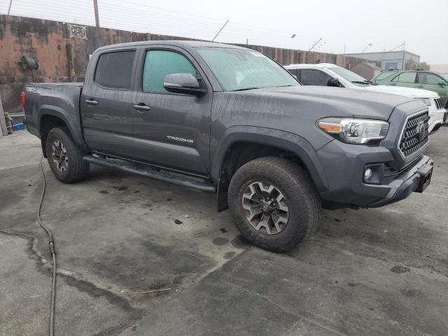 Photo 3 VIN: 3TMCZ5AN4JM139203 - TOYOTA TACOMA DOU 