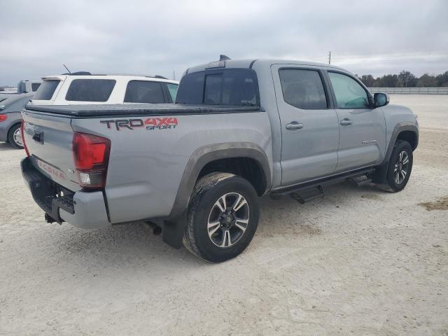 Photo 2 VIN: 3TMCZ5AN5JM140697 - TOYOTA TACOMA DOU 