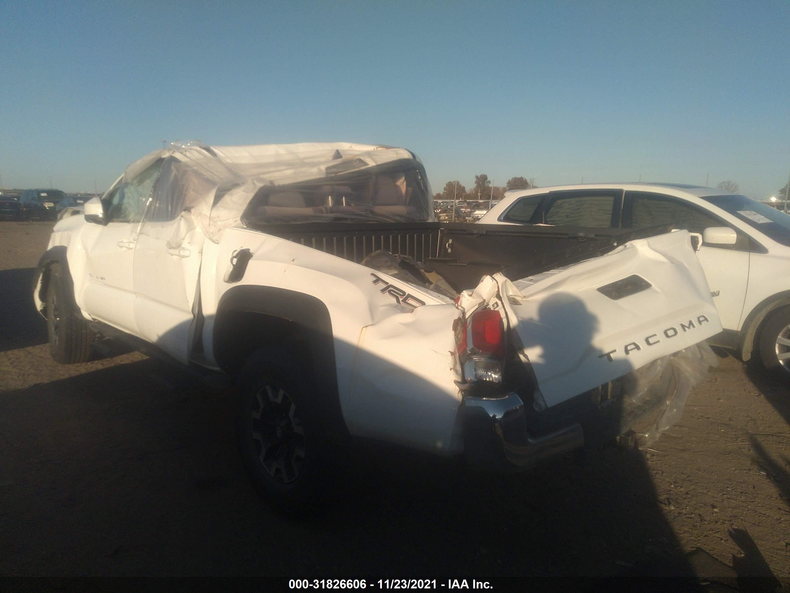 Photo 2 VIN: 3TMCZ5AN5LM340899 - TOYOTA TACOMA 