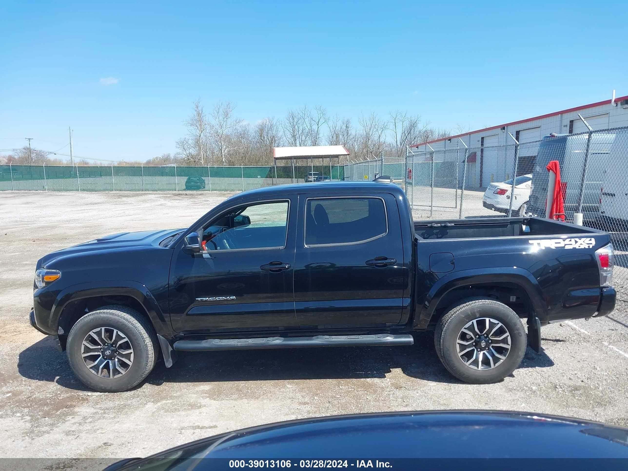 Photo 13 VIN: 3TMCZ5AN5LM360828 - TOYOTA TACOMA 