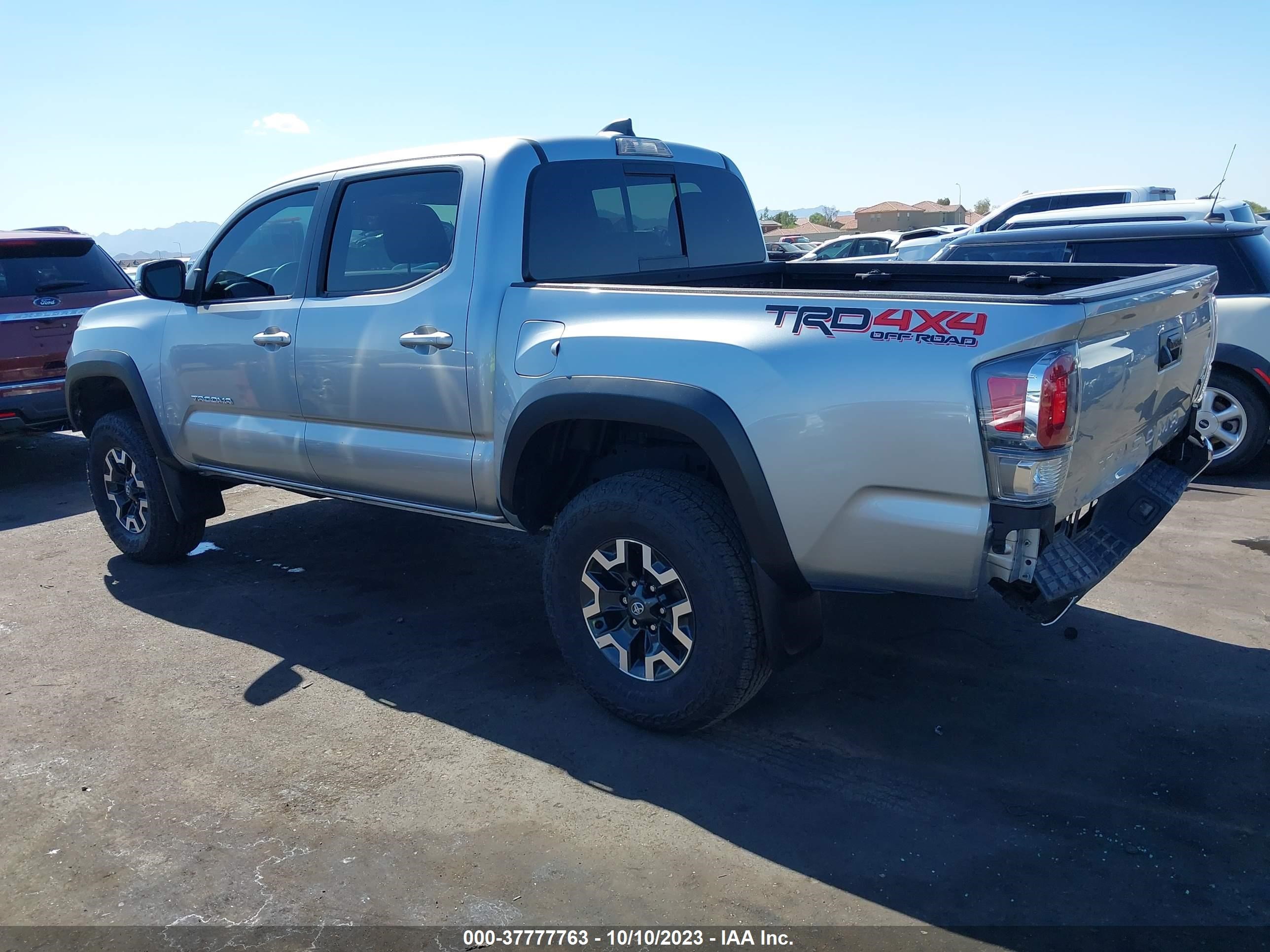 Photo 2 VIN: 3TMCZ5AN5NM471379 - TOYOTA TACOMA 