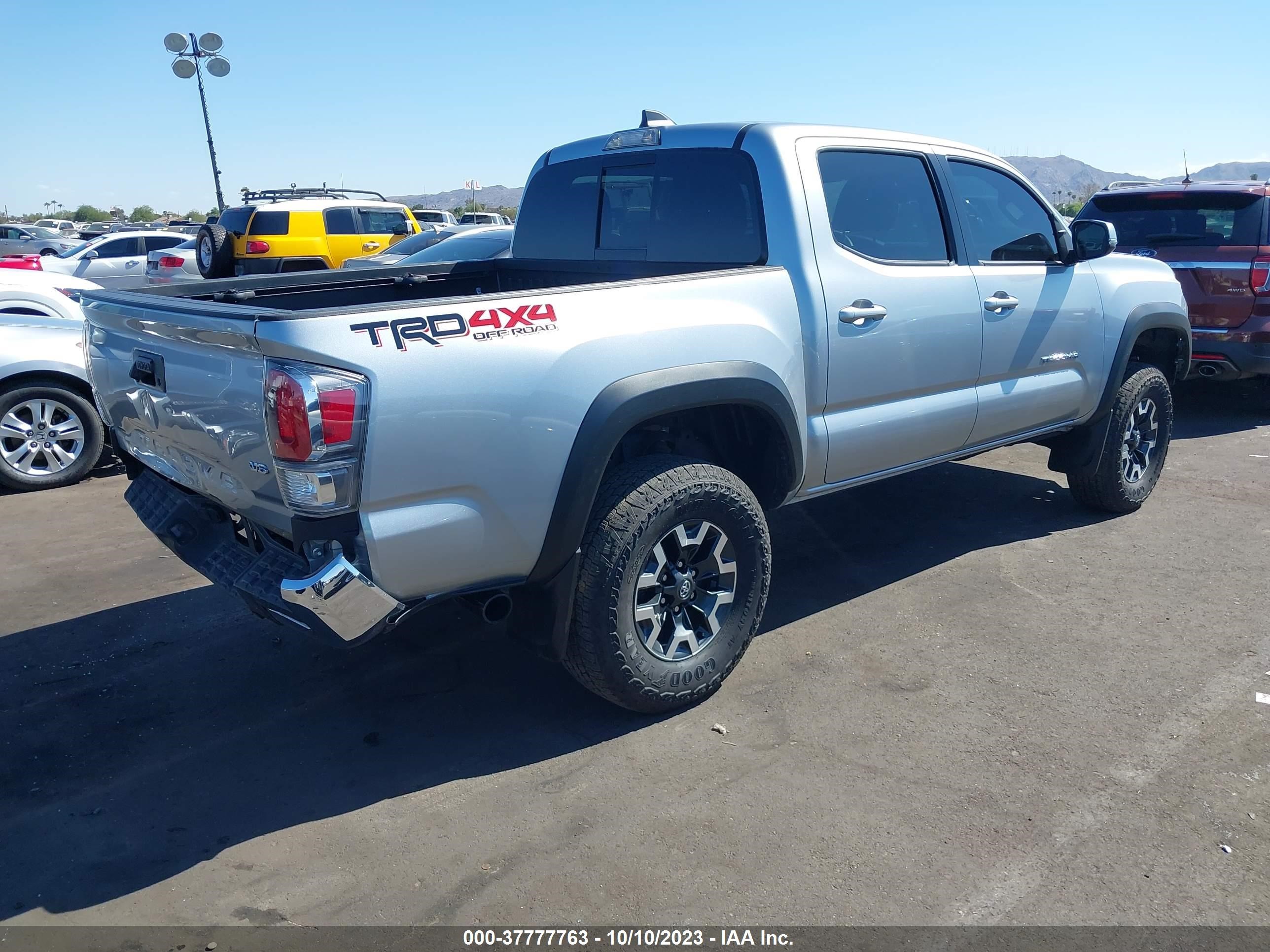 Photo 3 VIN: 3TMCZ5AN5NM471379 - TOYOTA TACOMA 