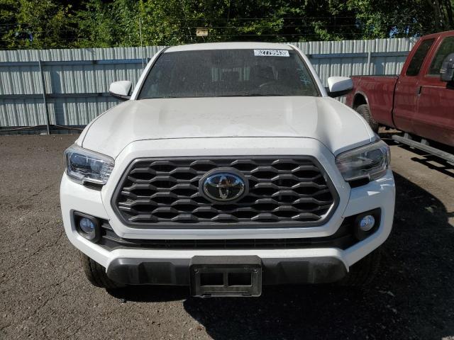 Photo 4 VIN: 3TMCZ5AN5NM488635 - TOYOTA TACOMA DOU 