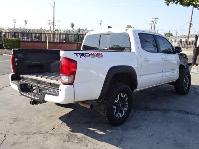 Photo 3 VIN: 3TMCZ5AN6HM102406 - TOYOTA TACOMA DOU 