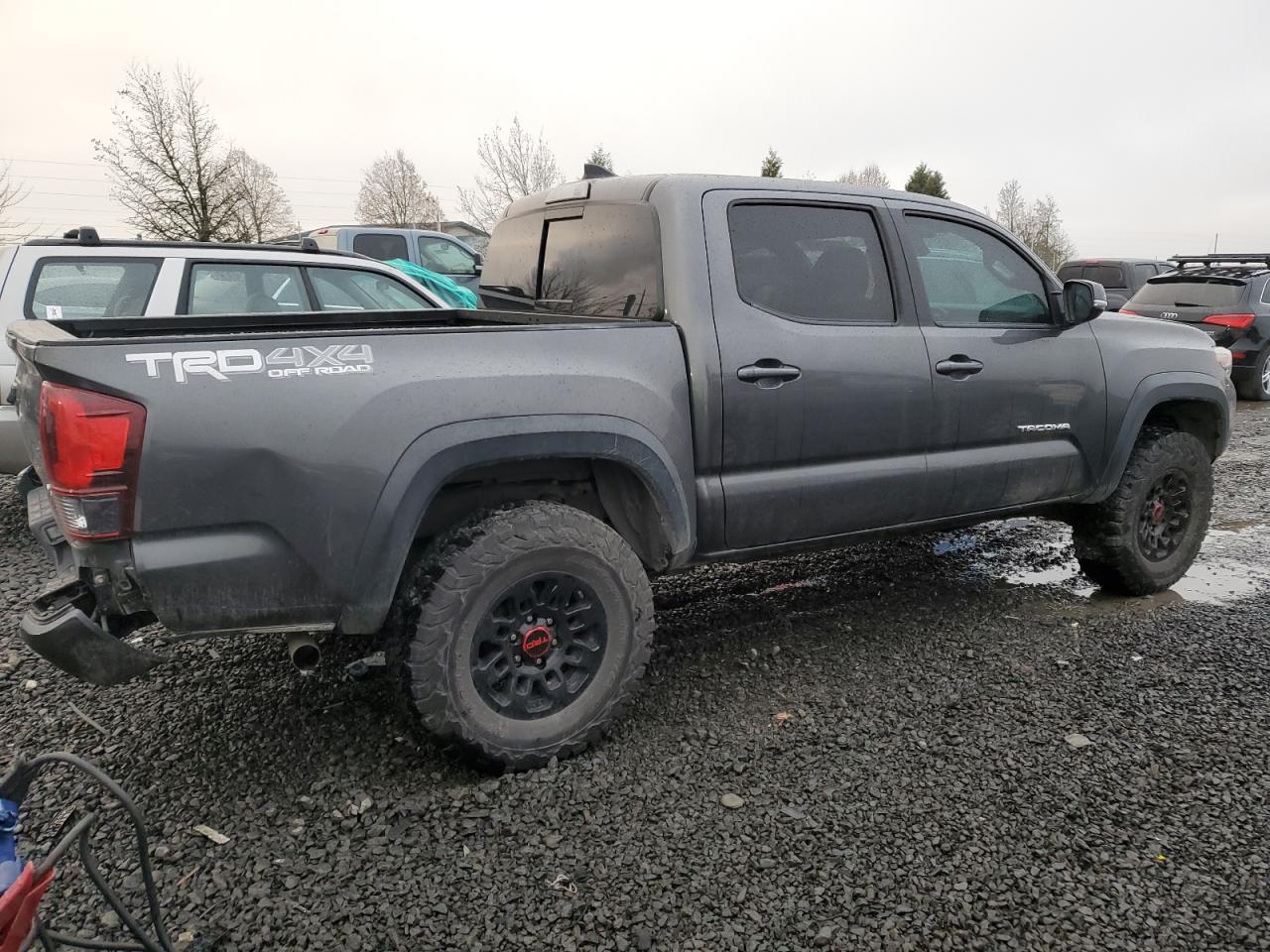 Photo 2 VIN: 3TMCZ5AN6JM158075 - TOYOTA TACOMA 