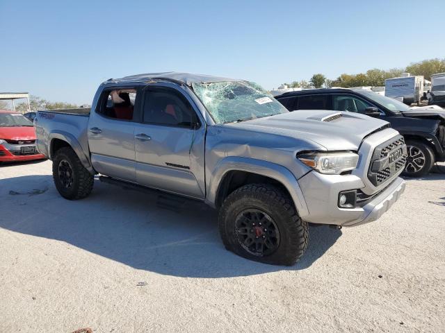 Photo 3 VIN: 3TMCZ5AN6JM167858 - TOYOTA TACOMA DOU 