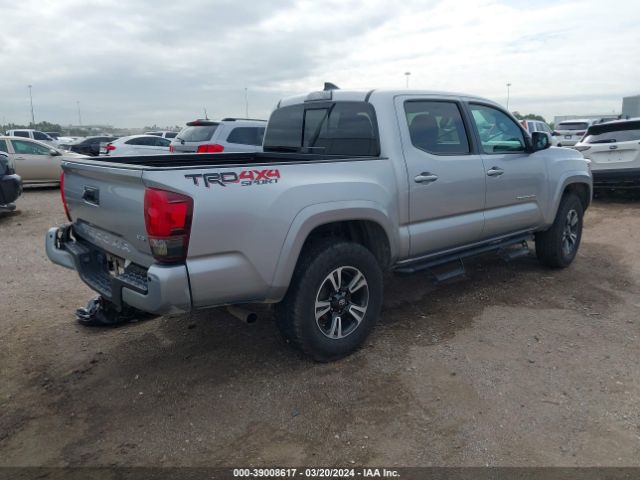 Photo 3 VIN: 3TMCZ5AN6JM173305 - TOYOTA TACOMA 