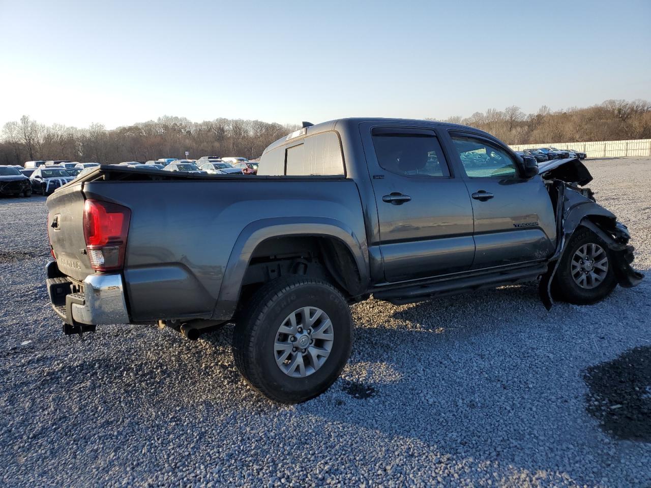 Photo 2 VIN: 3TMCZ5AN6KM208457 - TOYOTA TACOMA 