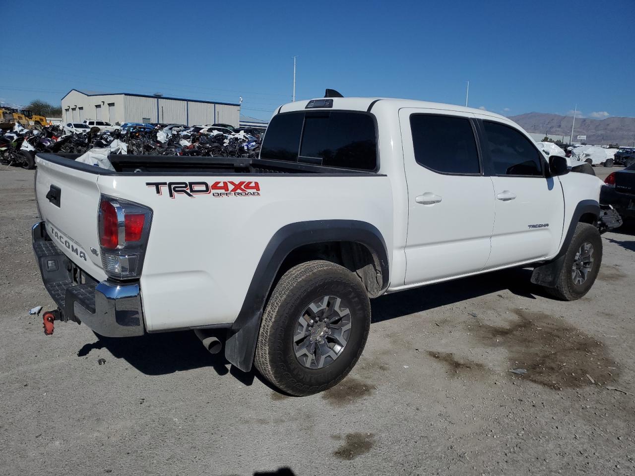 Photo 2 VIN: 3TMCZ5AN6NM521822 - TOYOTA TACOMA 