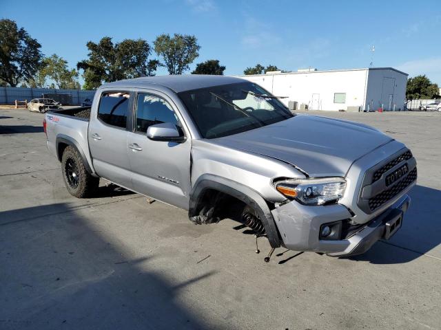 Photo 3 VIN: 3TMCZ5AN7JM123786 - TOYOTA TACOMA DOU 