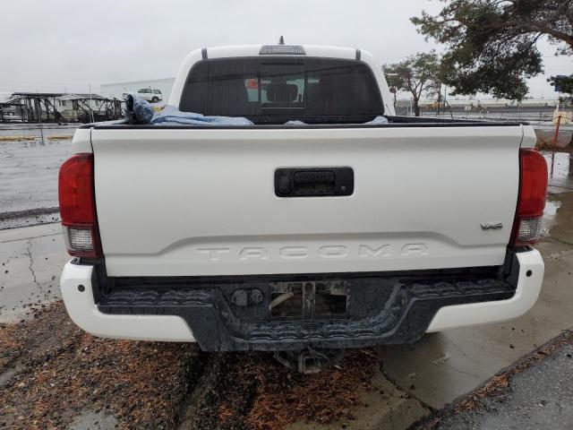 Photo 5 VIN: 3TMCZ5AN7JM144248 - TOYOTA TACOMA DOU 