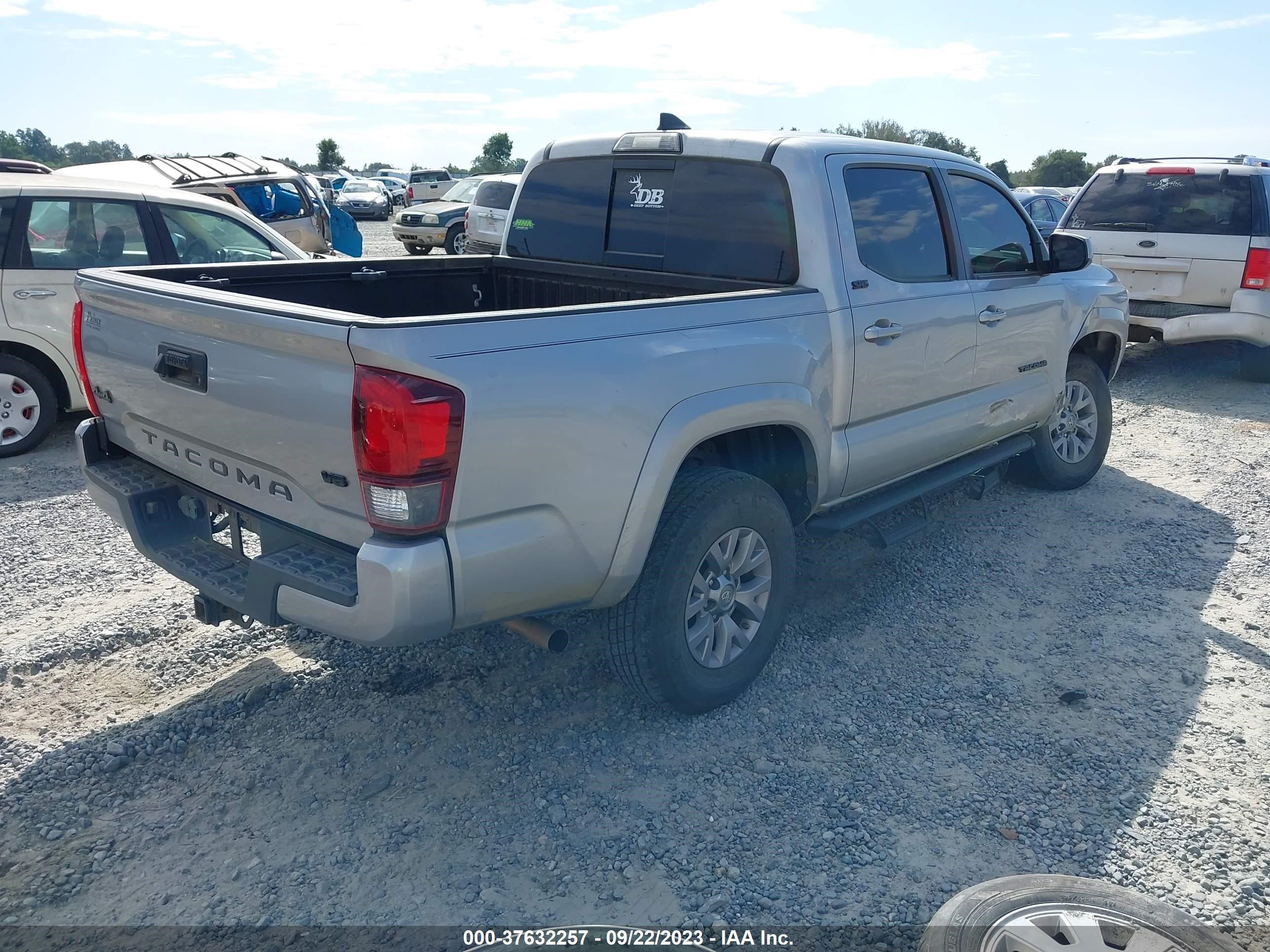 Photo 3 VIN: 3TMCZ5AN7KM247266 - TOYOTA TACOMA 