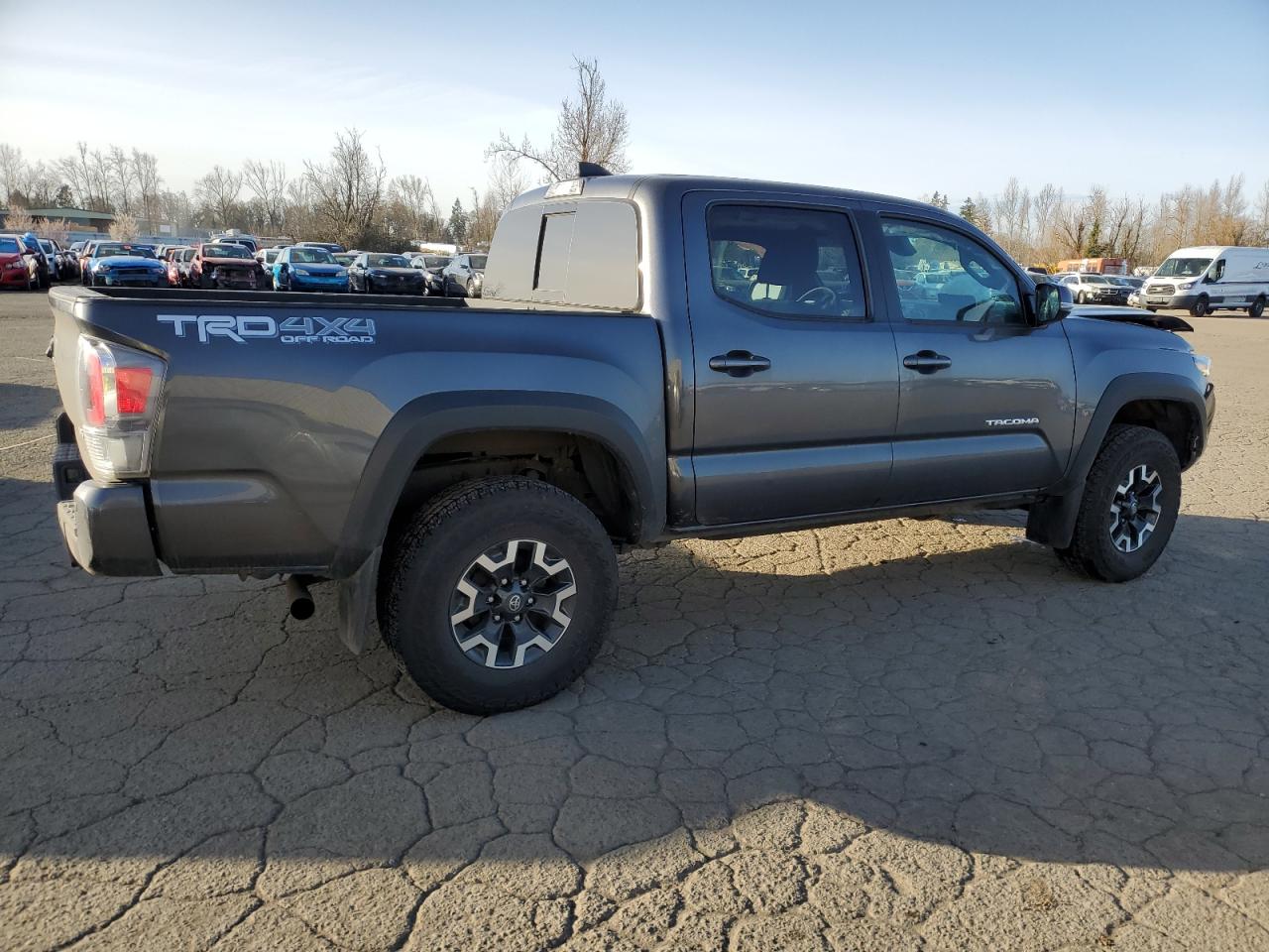 Photo 2 VIN: 3TMCZ5AN7NM469701 - TOYOTA TACOMA 