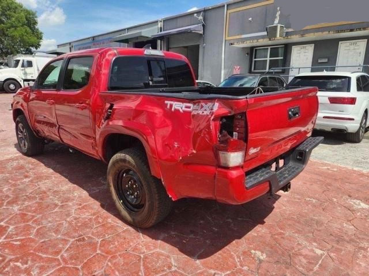 Photo 2 VIN: 3TMCZ5AN8HM058358 - TOYOTA TACOMA 