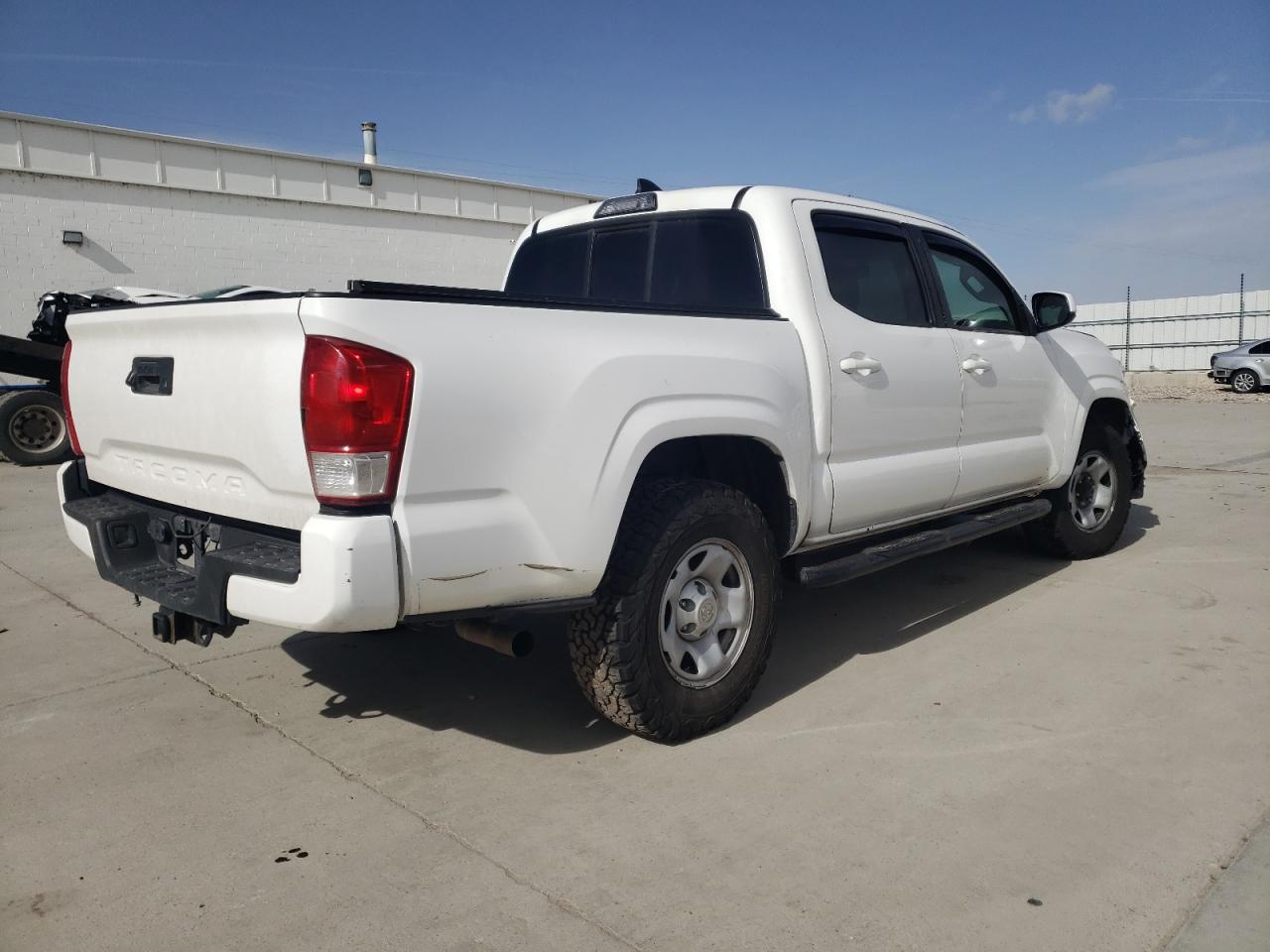 Photo 2 VIN: 3TMCZ5AN8HM120499 - TOYOTA TACOMA 