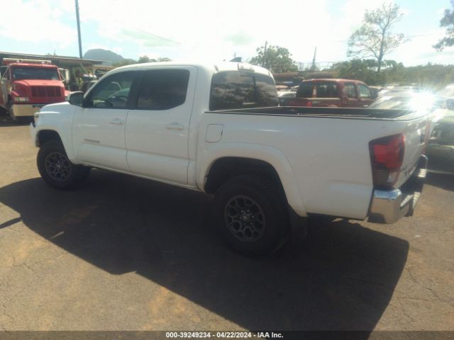 Photo 2 VIN: 3TMCZ5AN8JM123182 - TOYOTA TACOMA 