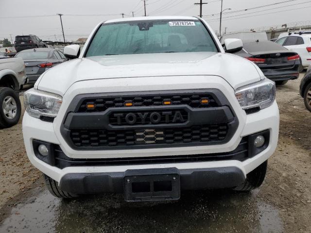 Photo 4 VIN: 3TMCZ5AN8KM217077 - TOYOTA TACOMA DOU 