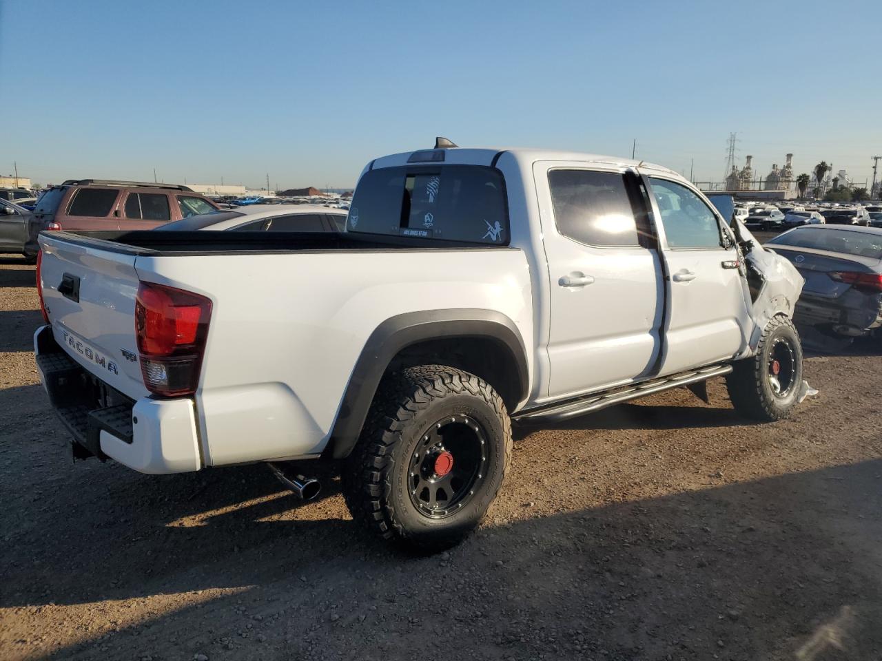 Photo 2 VIN: 3TMCZ5AN8KM283435 - TOYOTA TACOMA 