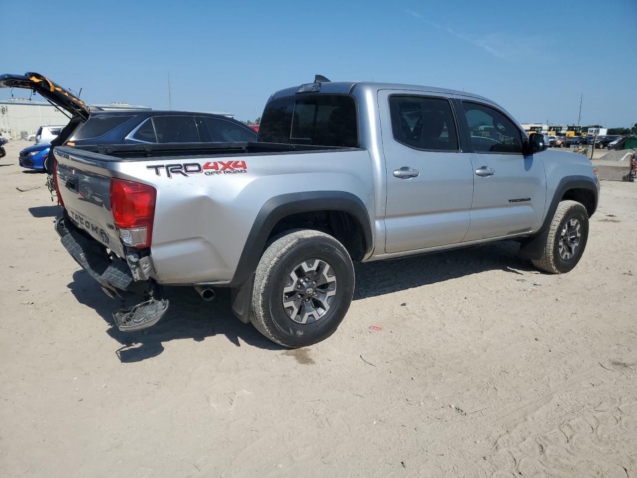 Photo 2 VIN: 3TMCZ5AN8NM515679 - TOYOTA TACOMA 