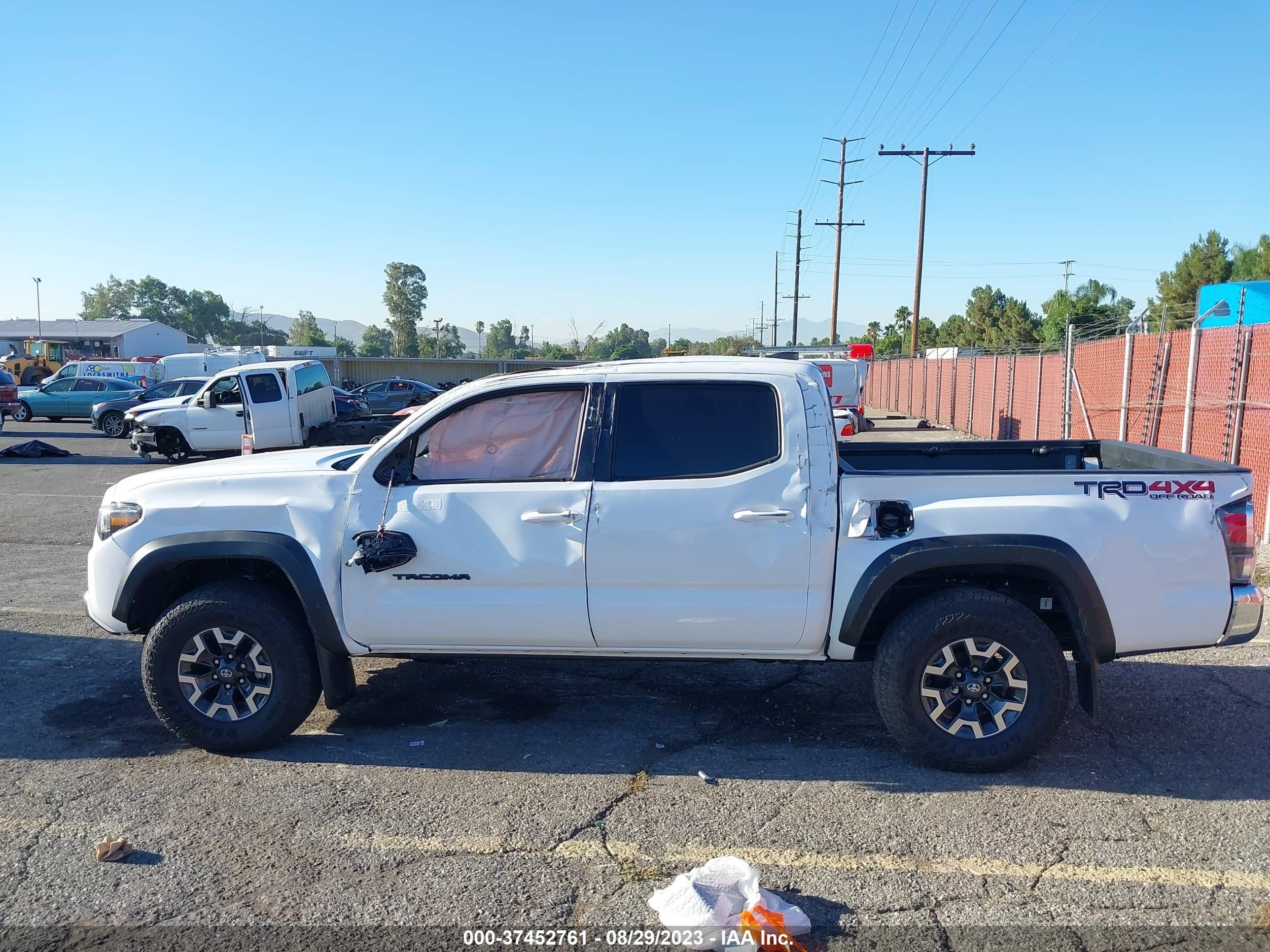 Photo 14 VIN: 3TMCZ5AN8PM610360 - TOYOTA TACOMA 